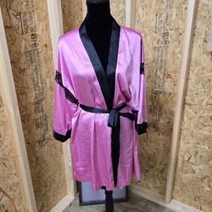Victoria's Secret Pink Satin Lace Trim Kimono Robe Black Contrast XS S